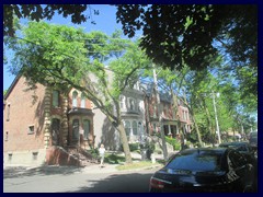 Yorkville 21 -  Hazelton Ave